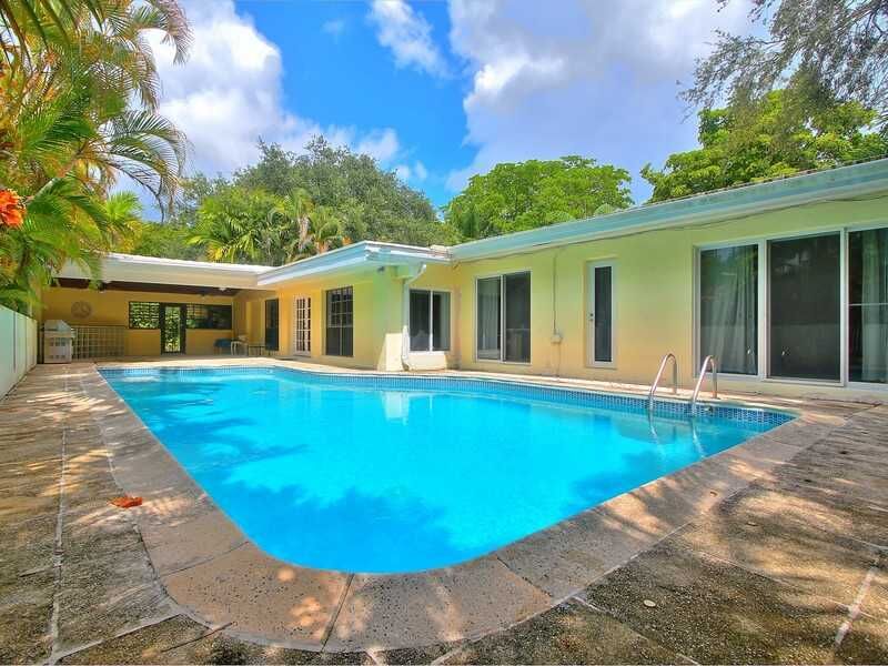 Property Photo:  940 Andora Av  FL 33146 