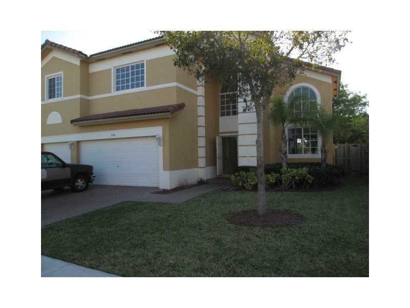 Property Photo:  2106 NE 38 Rd  FL 33033 