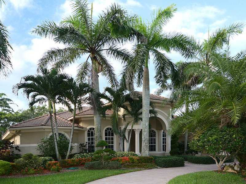 Property Photo:  2540 Sanctuary Drive  FL 33327 