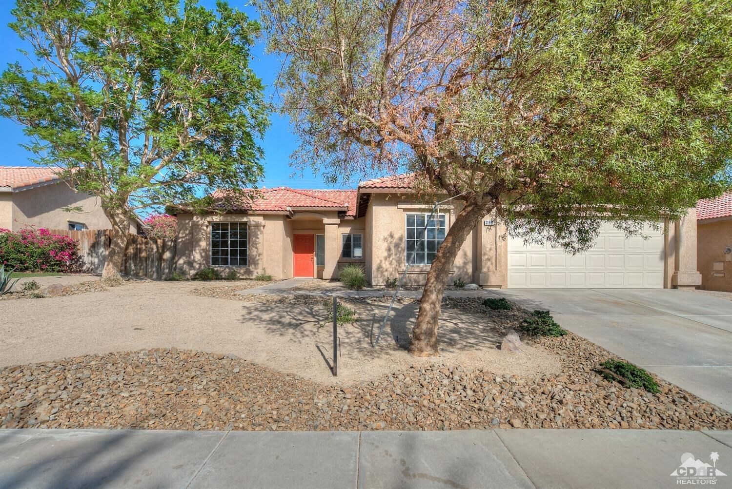 Property Photo: 31812 Via Ventana CA 92276