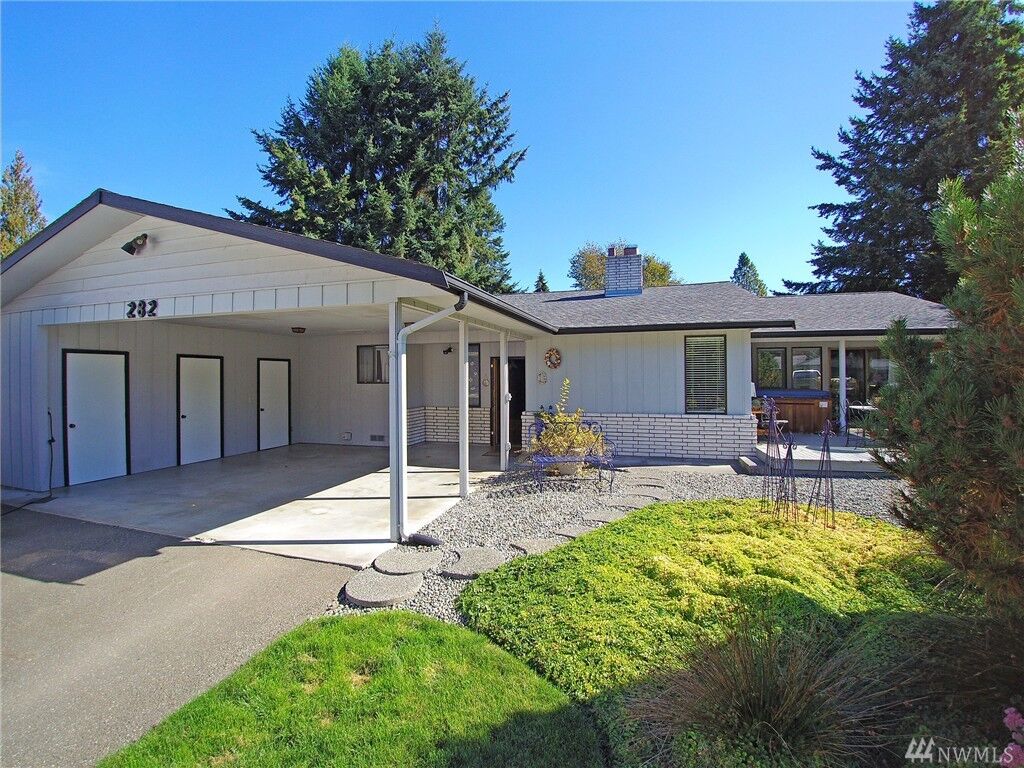 Property Photo:  282 Dungeness Meadows  WA 98382 