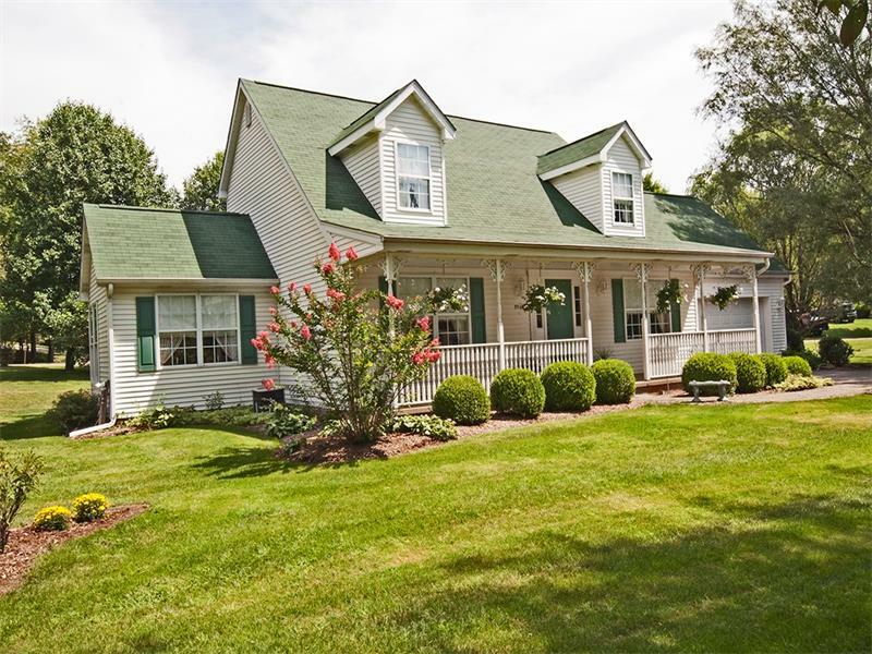 Property Photo:  7048 Franklin Road  PA 16066 