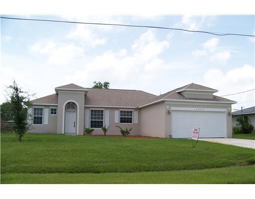 Property Photo:  2474 SE Perugia Street  FL 34952 