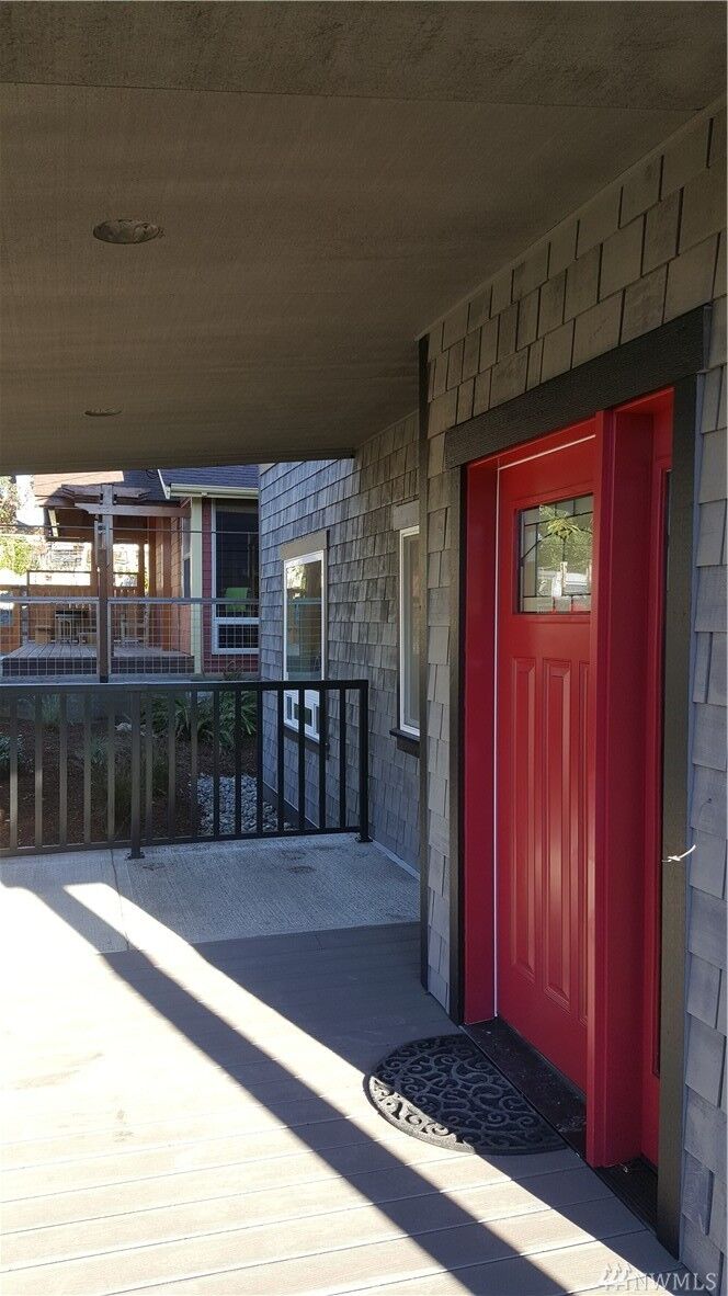 Property Photo: 405 3rd St WA 98221