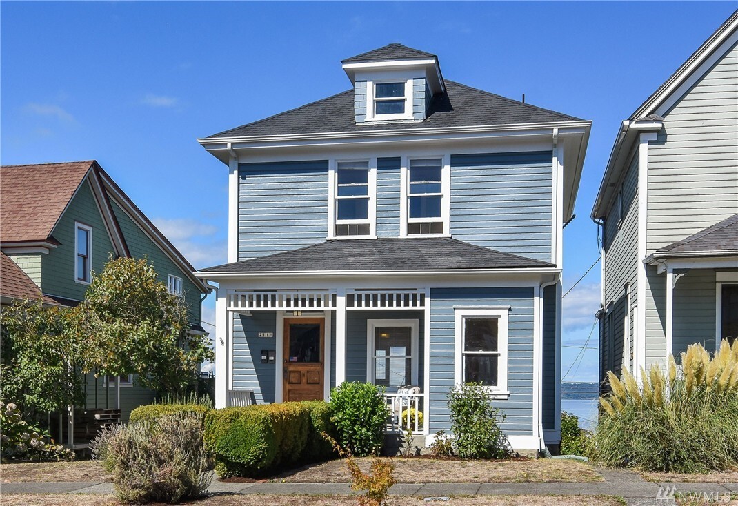 Property Photo: 2119 N 26th St WA 98403