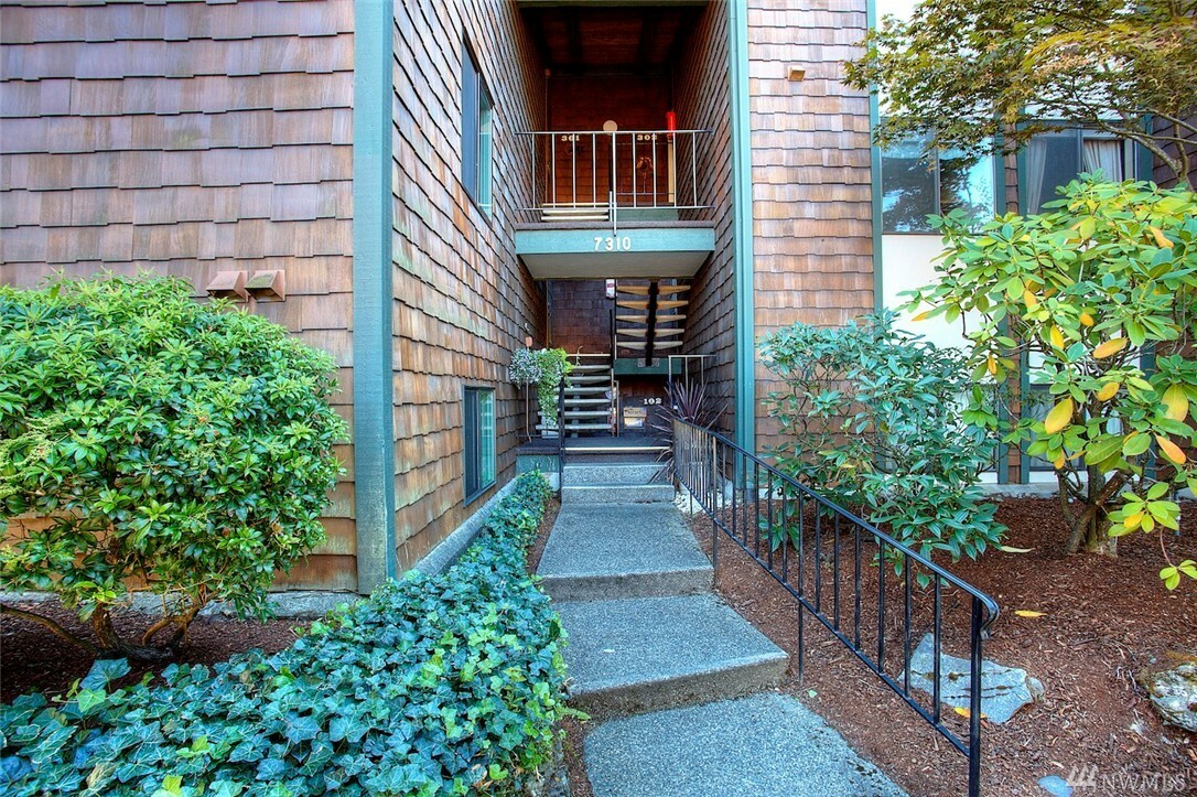 Property Photo: 7310 N Skyview Place B202 WA 98406