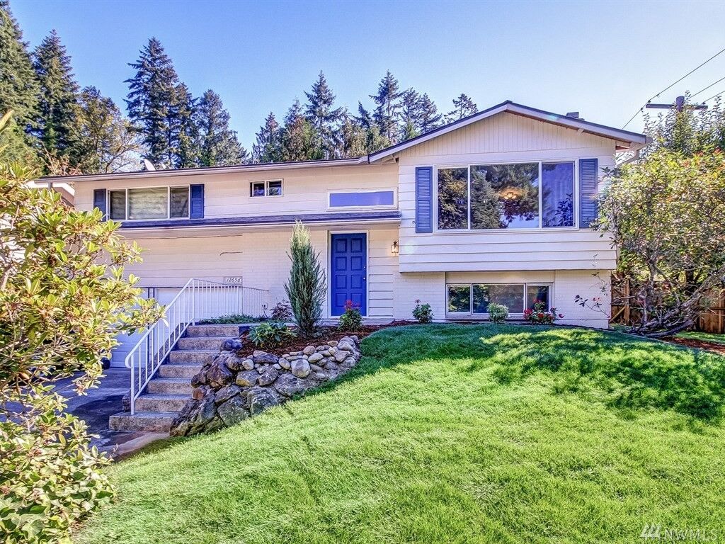 Property Photo: 12656 177th Place SE WA 98059