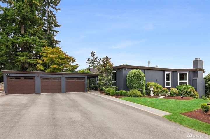 500 96th Ave NE  Bellevue WA 98004 photo