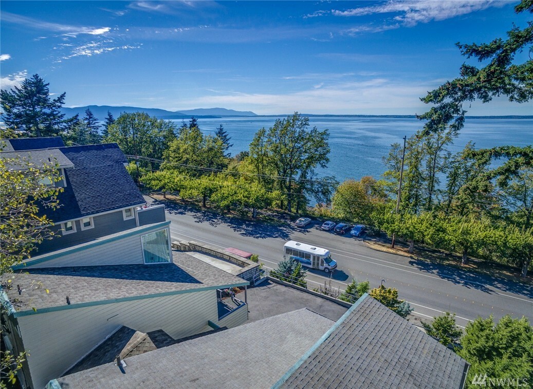 Property Photo:  309 S State St  WA 98225 