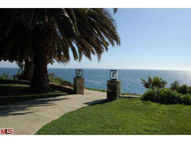 Property Photo: 19419 Pacific Coast Hwy Gh CA 90265