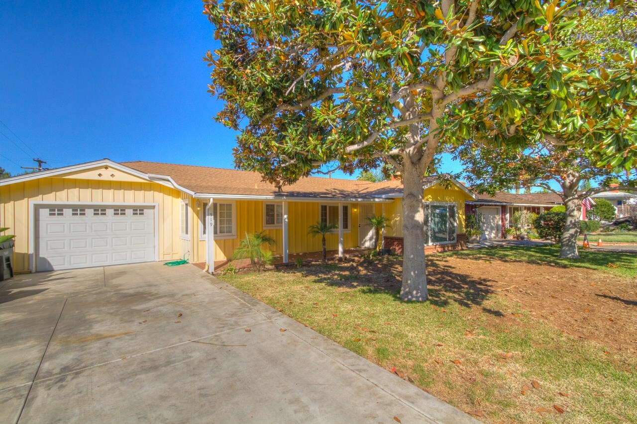 Property Photo: 519 Orange Grove CA 92084