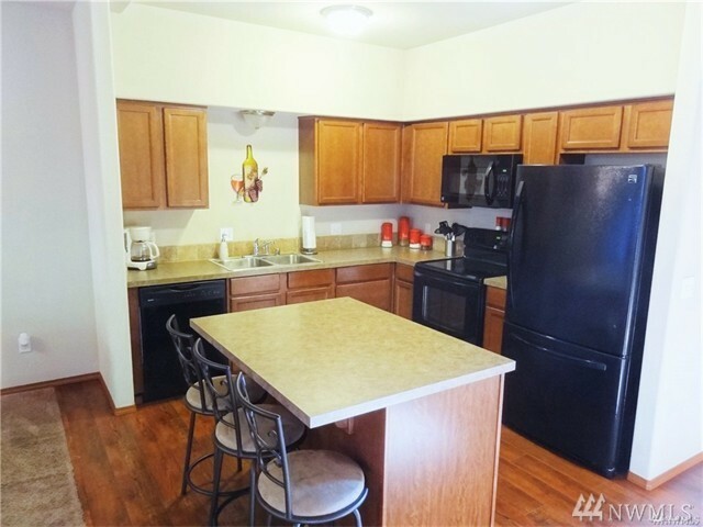 Property Photo: 6104 Alexander Place SE WA 98092