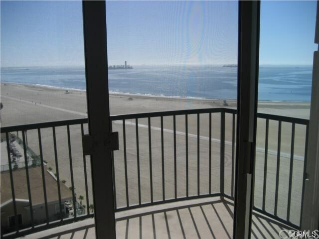 Property Photo:  850 E Ocean Boulevard 804  CA 90802 