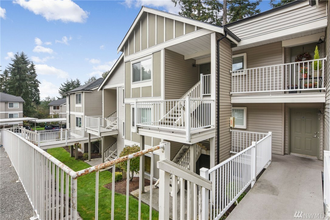 Property Photo: 16101 Bothell Everett Hwy D104 WA 98012