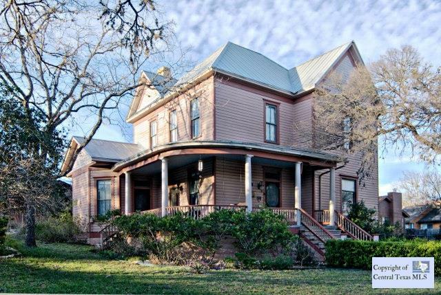 Property Photo: 546 Lindsey Street TX 78666