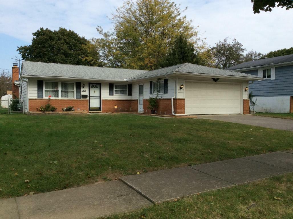 Property Photo: 4858 Warminster Drive OH 43232