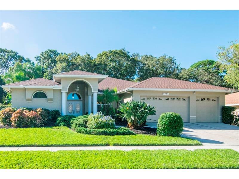 Property Photo:  1951 Dunloe Circle  FL 34698 