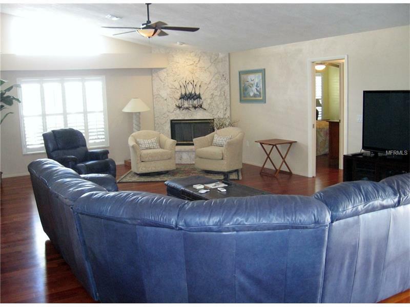 Property Photo:  1686 Valley Drive  FL 34292 