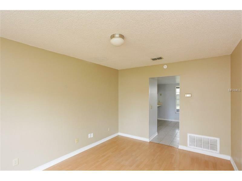 Property Photo: 3705 Kalewood Place FL 33596