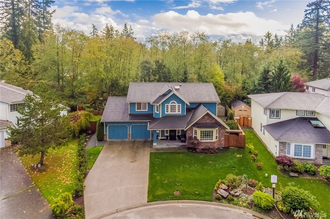 Property Photo: 5912 157th St SW WA 98026