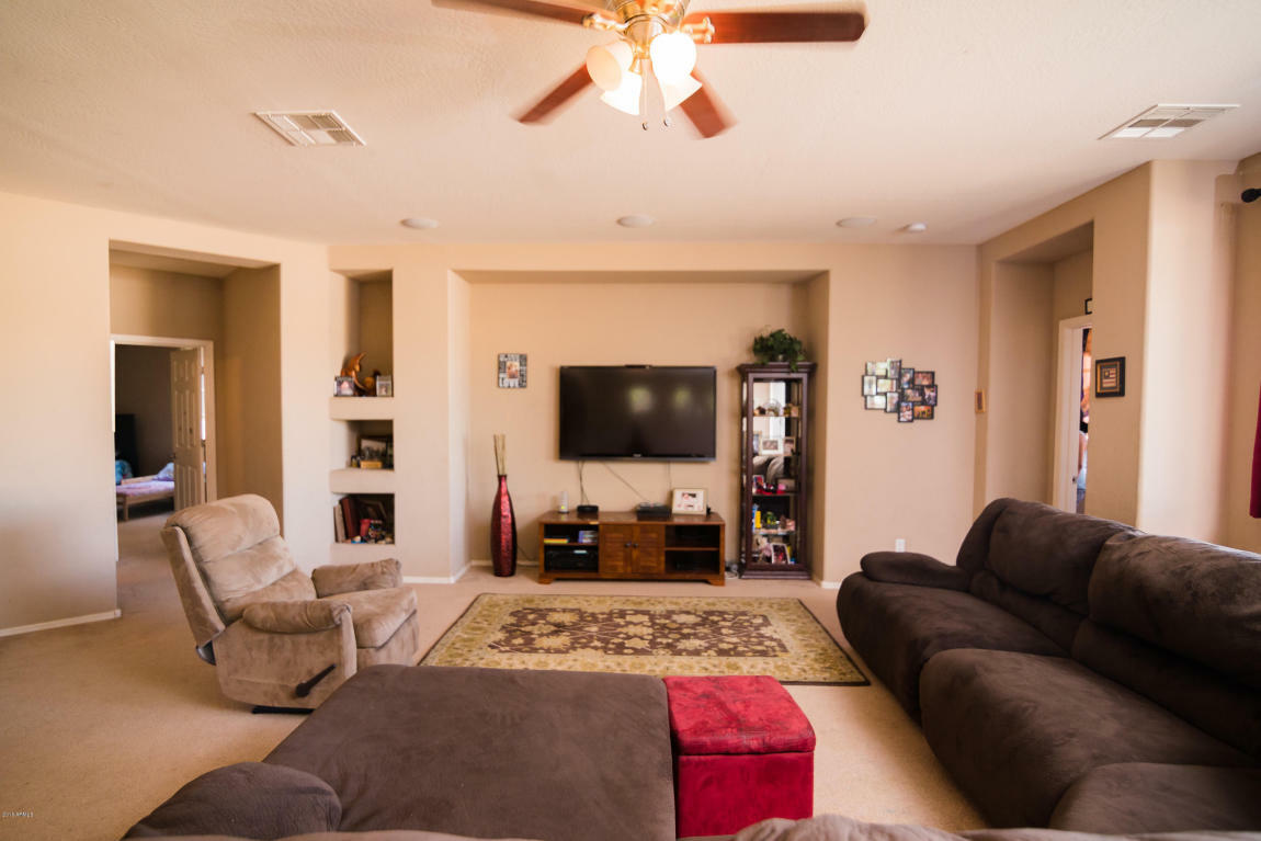 Property Photo:  44098 W Palo Teca Road  AZ 85138 