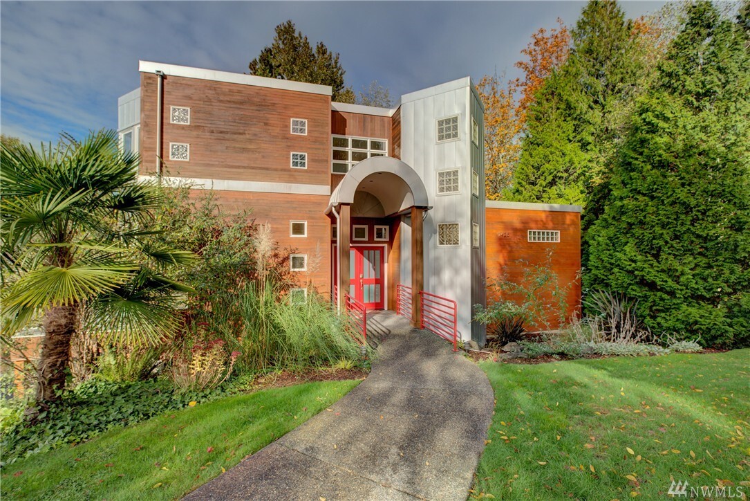 9425 110th Place NE  Kirkland WA 98033 photo