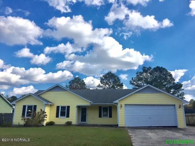 Property Photo:  725 Stonewall Avenue  NC 28540 