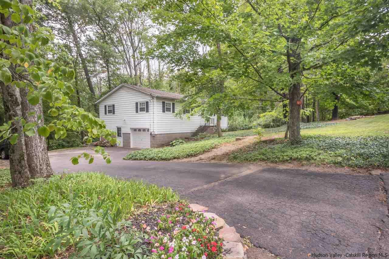 Property Photo:  59 Deerfield  NY 12412 