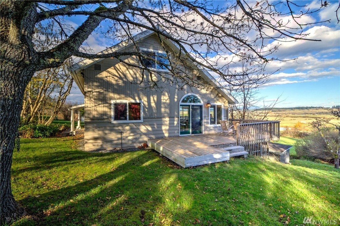 Property Photo:  1408 Bailer Hill Rd  WA 98250 