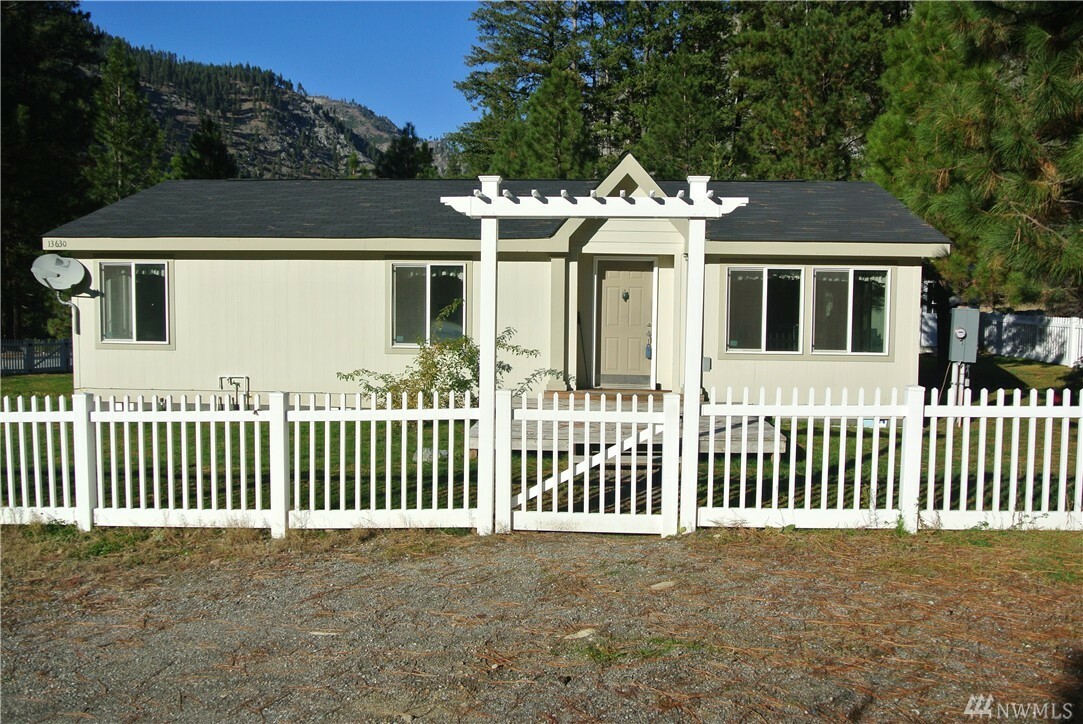 Property Photo: 13630 Entiat River Rd WA 98822