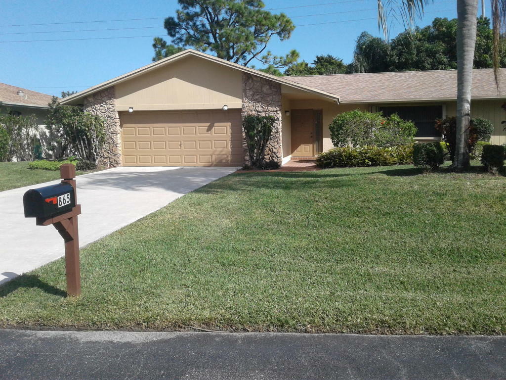 Property Photo: 865 NW 23rd Lane FL 33445