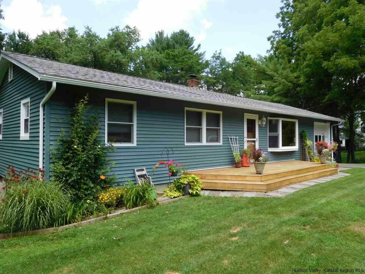 Property Photo:  328 Hillside  NY 12443 