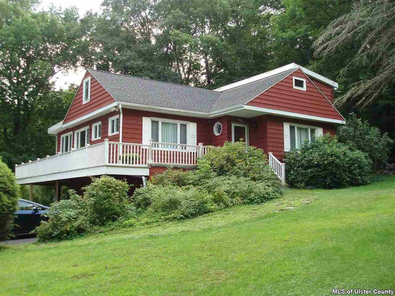 Property Photo:  123 Golf  NY 12480 