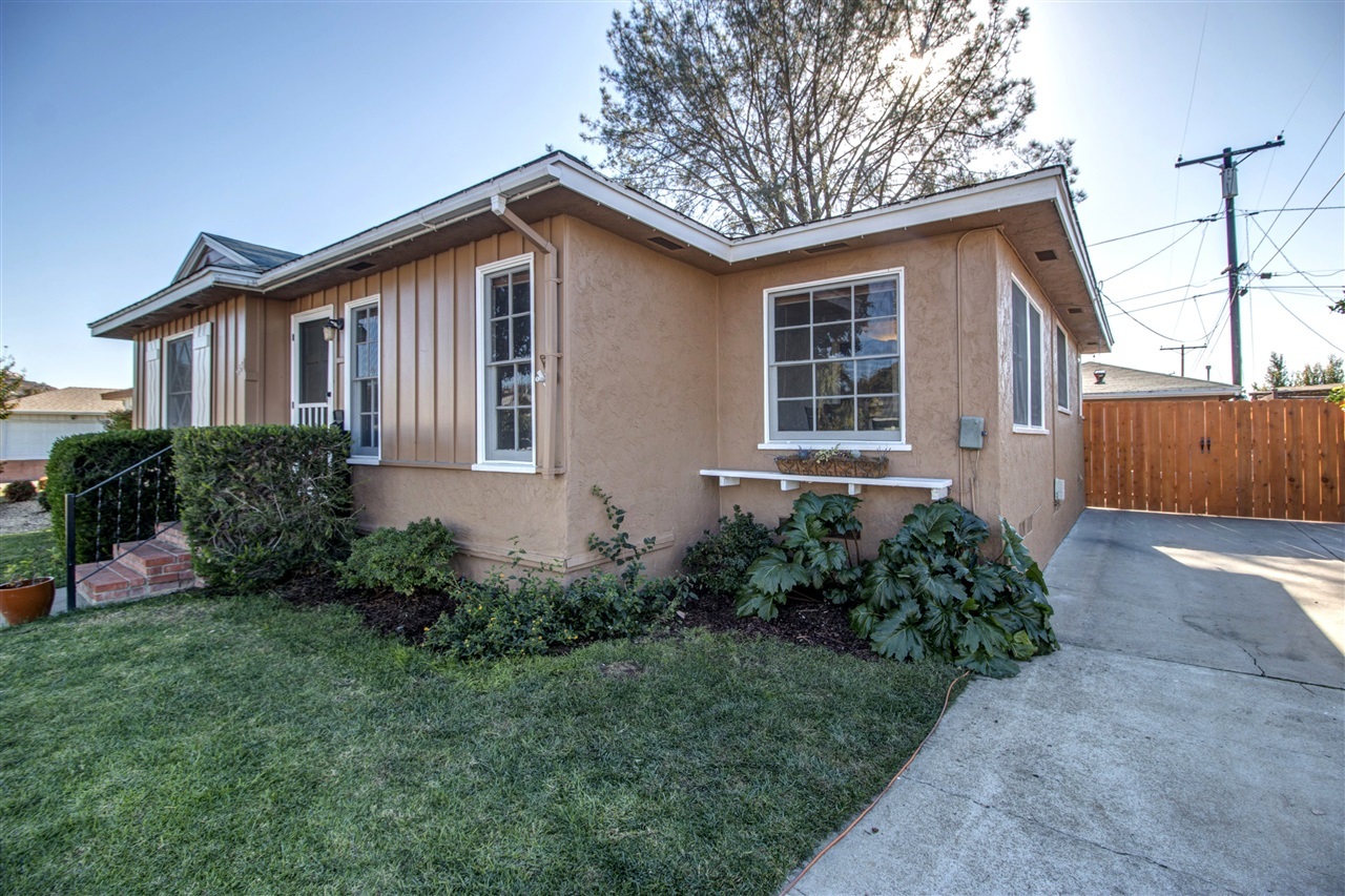 Property Photo: 5447 Dundee CA 92120