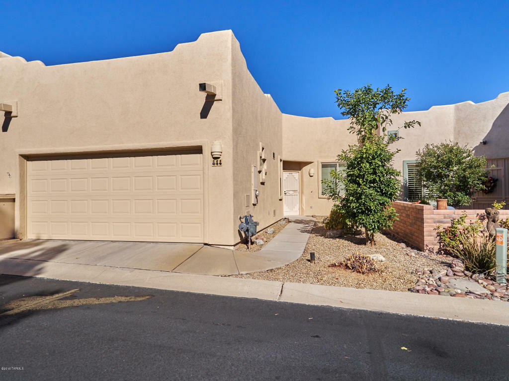 Property Photo:  444 W Deerwood Lane  AZ 85614 