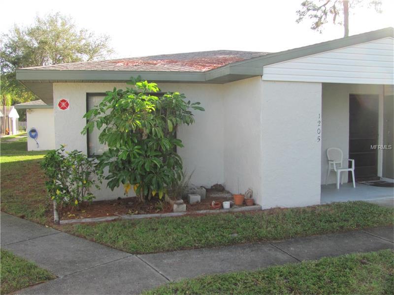 Property Photo: 1205 68th Avenue Drive W 14 FL 34207