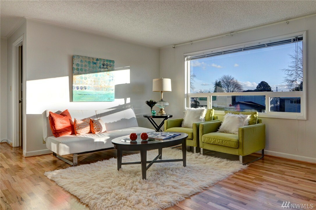 Property Photo: 4110 SW 107th St WA 98146