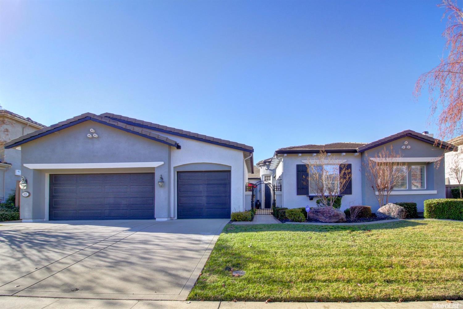 Property Photo:  825 Fairchild Court  CA 95630 