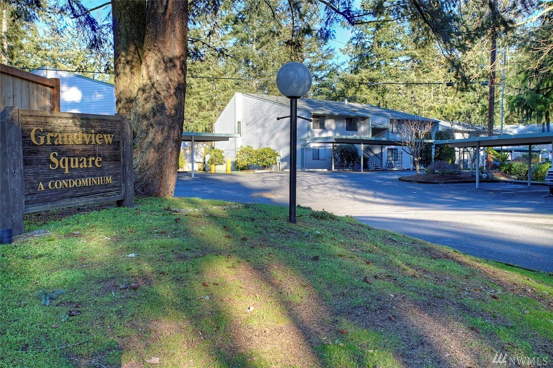 Property Photo:  9721 Bristonwood Dr W 11-C  WA 98467 