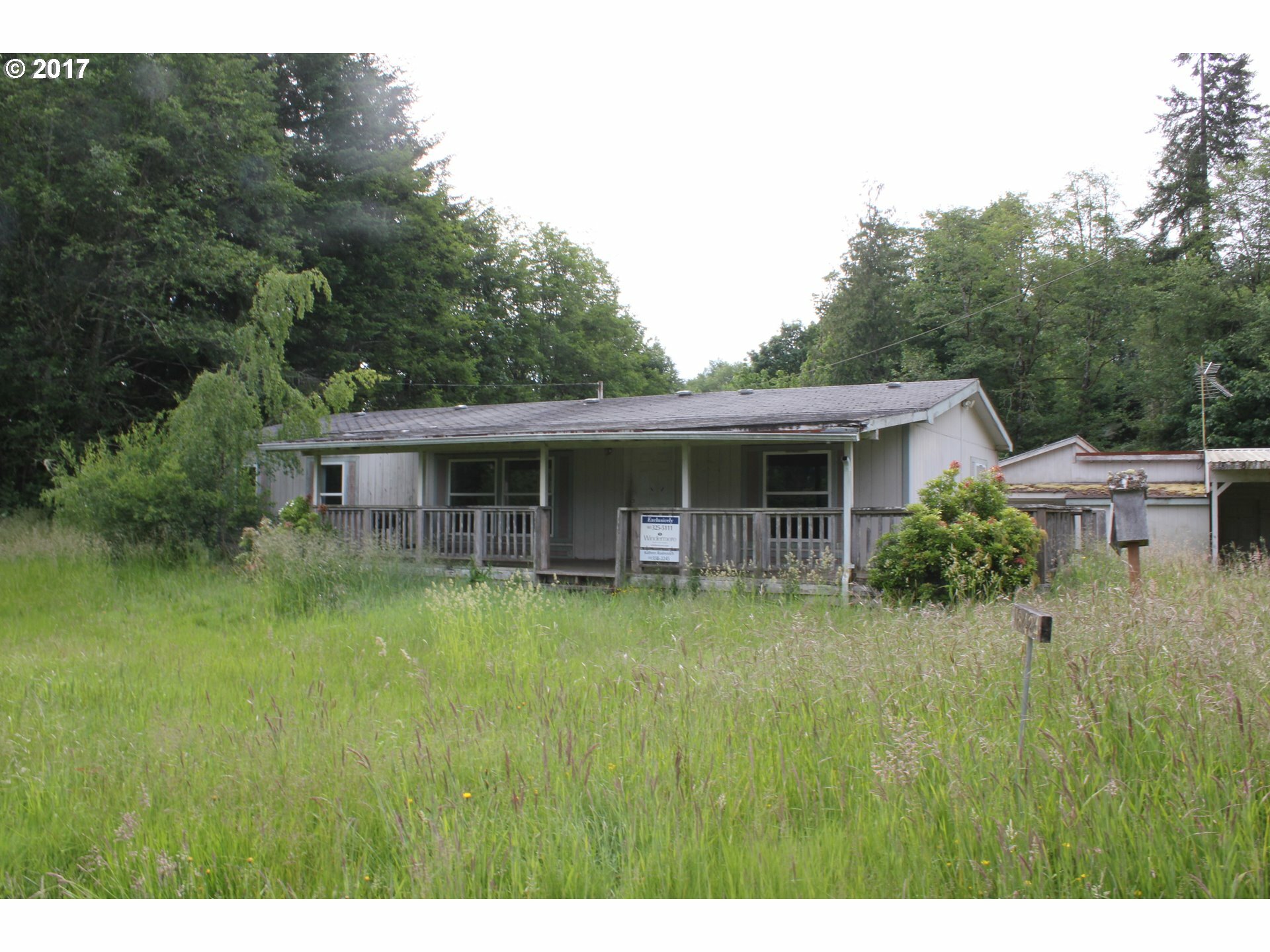 Property Photo: 18424 Johnson Rd OR 97016