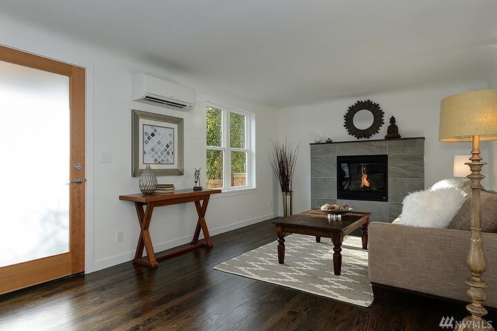 Property Photo:  2036 NW 61st St  WA 98107 