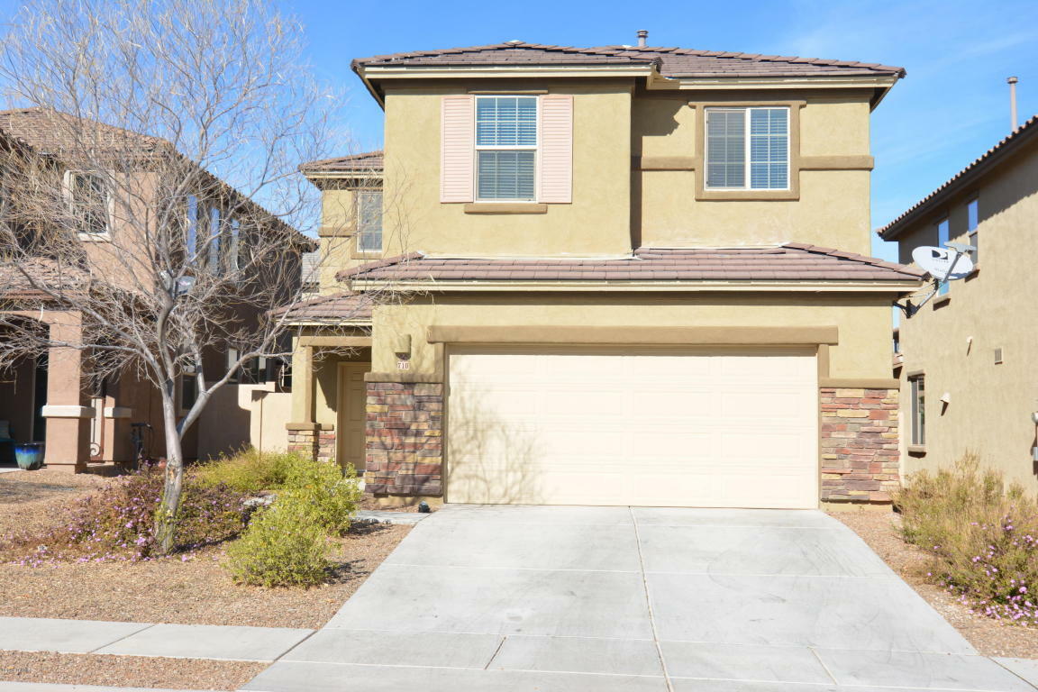 Property Photo:  710 W Calle Canto Sereno  AZ 85629 