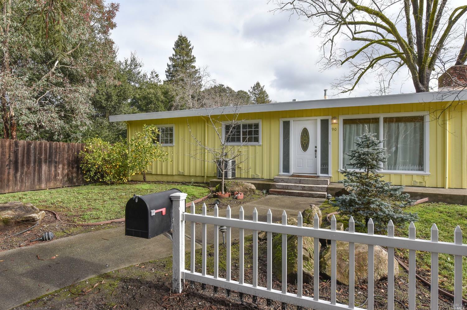 Property Photo:  90 Brown Street  CA 95404 