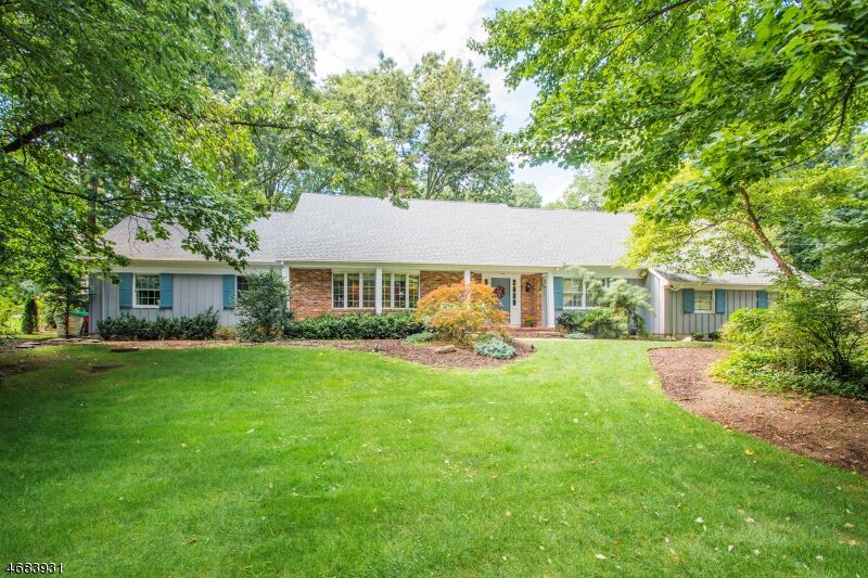 Property Photo: 640 Wishing Well Rd NJ 07481