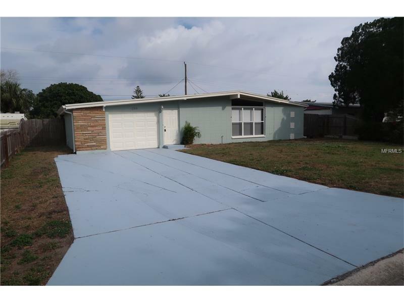 Property Photo:  2319 Emory Avenue  FL 34207 