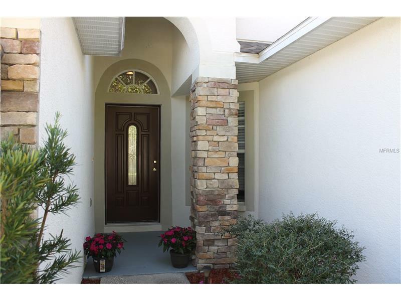 Property Photo: 12746 Standbridge Drive FL 33579