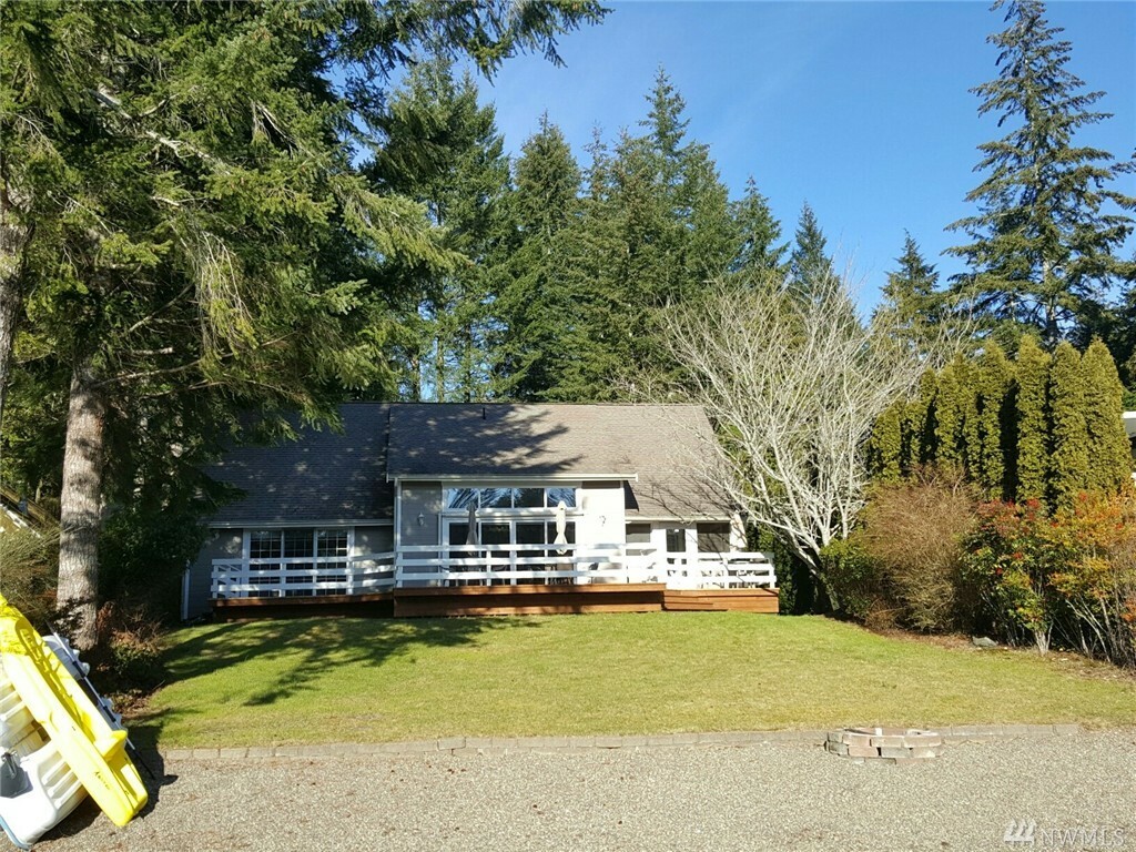 Property Photo:  2330 E Saint Andrews Dr N  WA 98584 