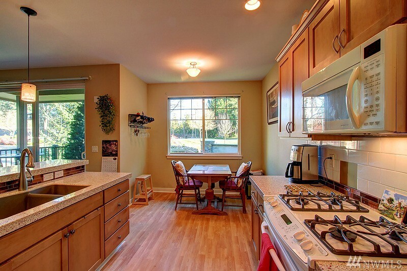 Property Photo:  13824 N Creek Dr 2201  WA 98012 