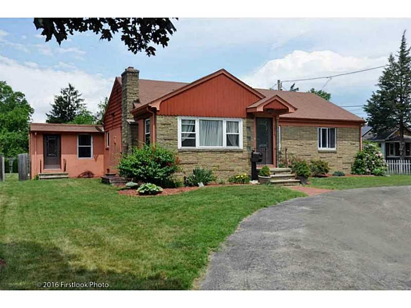 Property Photo:  1219 Narragansett Parkway  RI 02888 