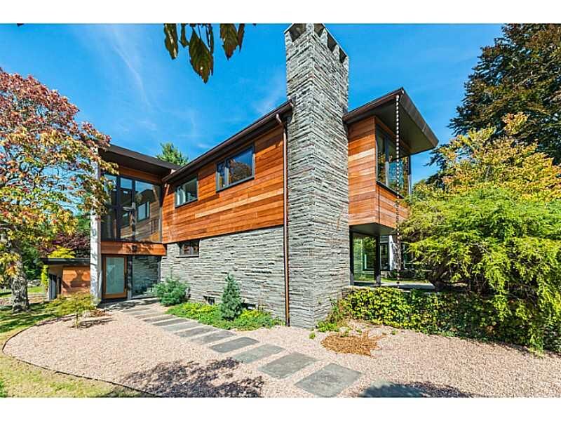 Property Photo:  87 Kirby Avenue  RI 02889 